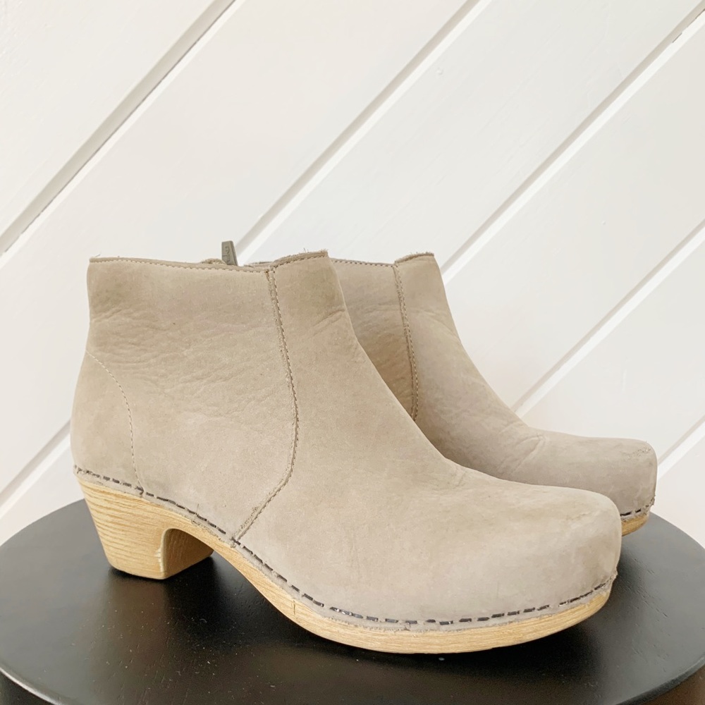 DANSKO Maria, taupe milled nubuck, 38 (7.5-8)